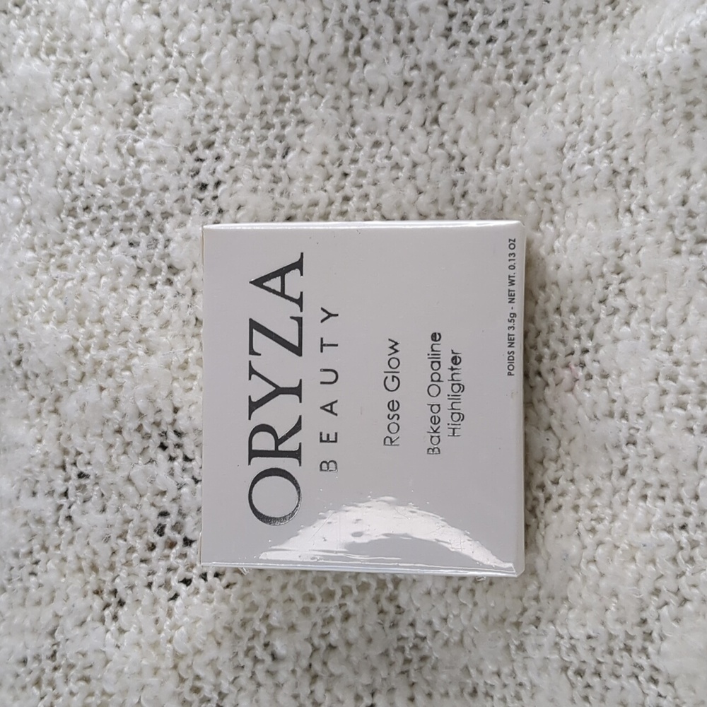 Oryza Beauty Baked Opaline Highlighter in Rose Glow, 3.5g/0.13oz